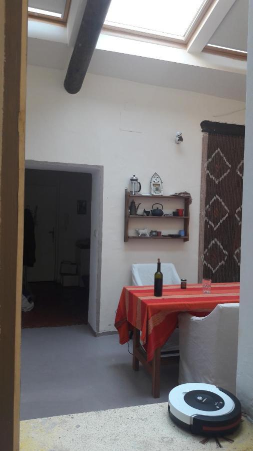 Apartment Y Here *